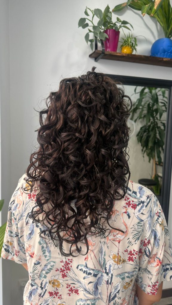 Cabello rizado. Peluquería Curly León